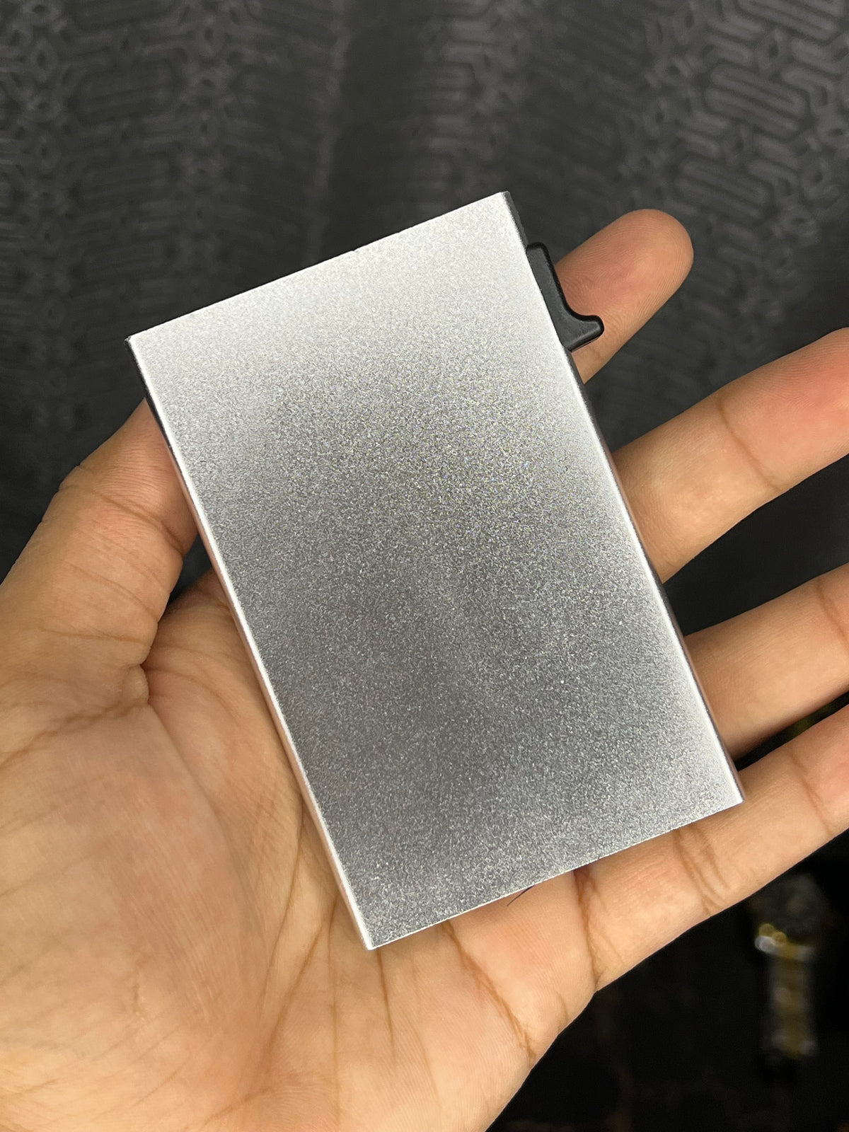 Pop-Up Card Holder ( Silver Metal )