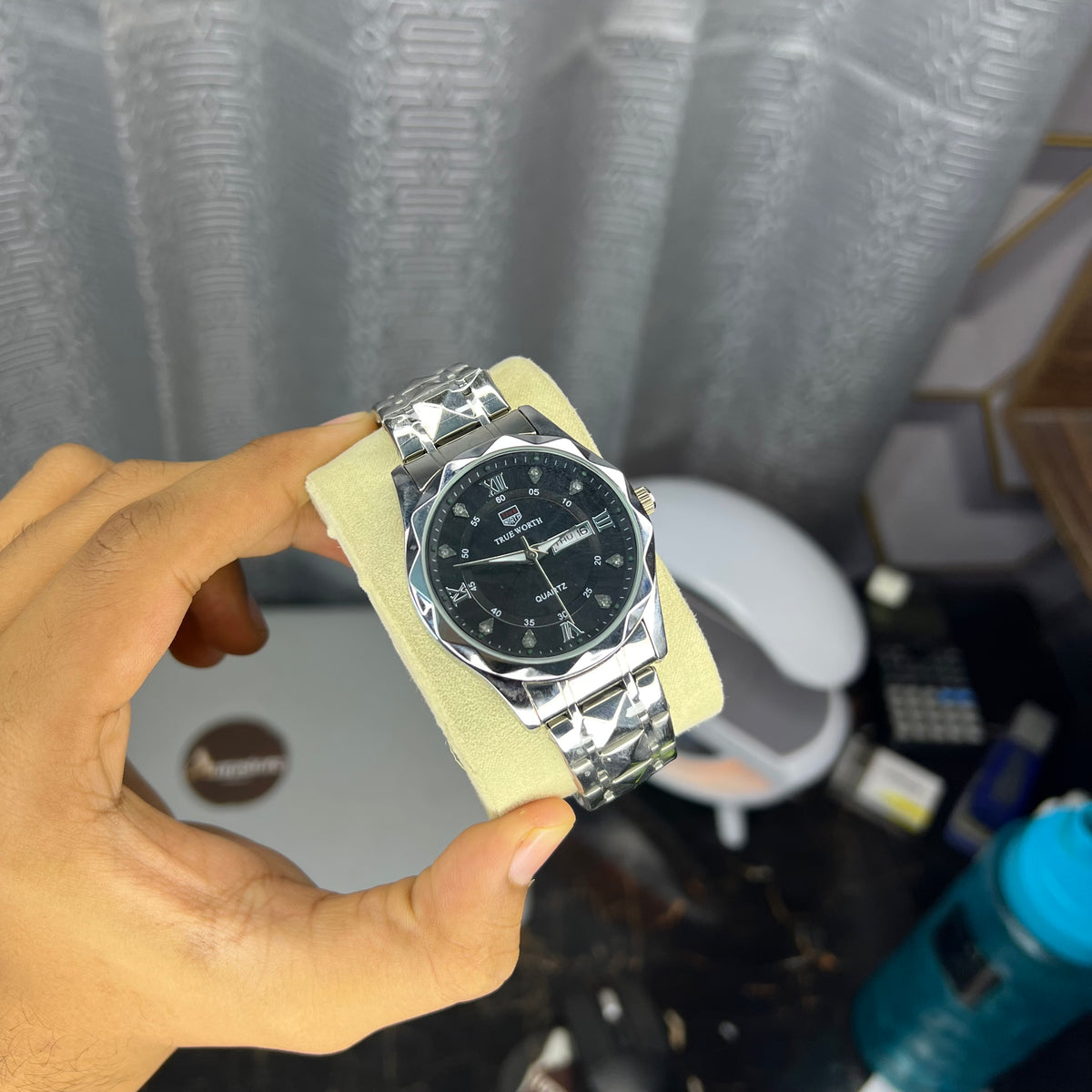 Diamond Cut Day-Date Heavy Weight ( True-W Model ) Stainless Steel Black Dial